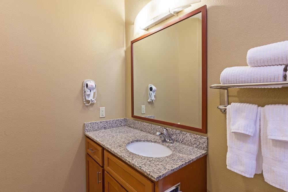 Candlewood Suites Deer Park By Ihg Exterior foto