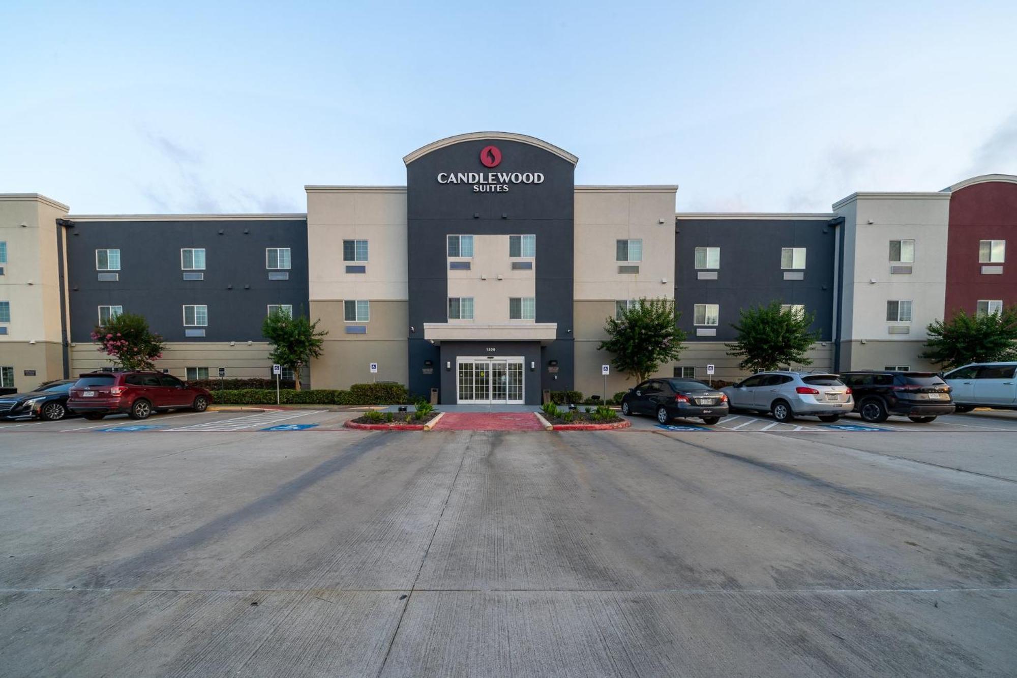 Candlewood Suites Deer Park By Ihg Exterior foto