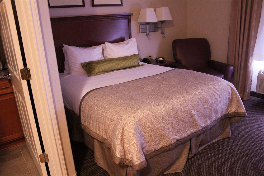 Candlewood Suites Deer Park By Ihg Exterior foto